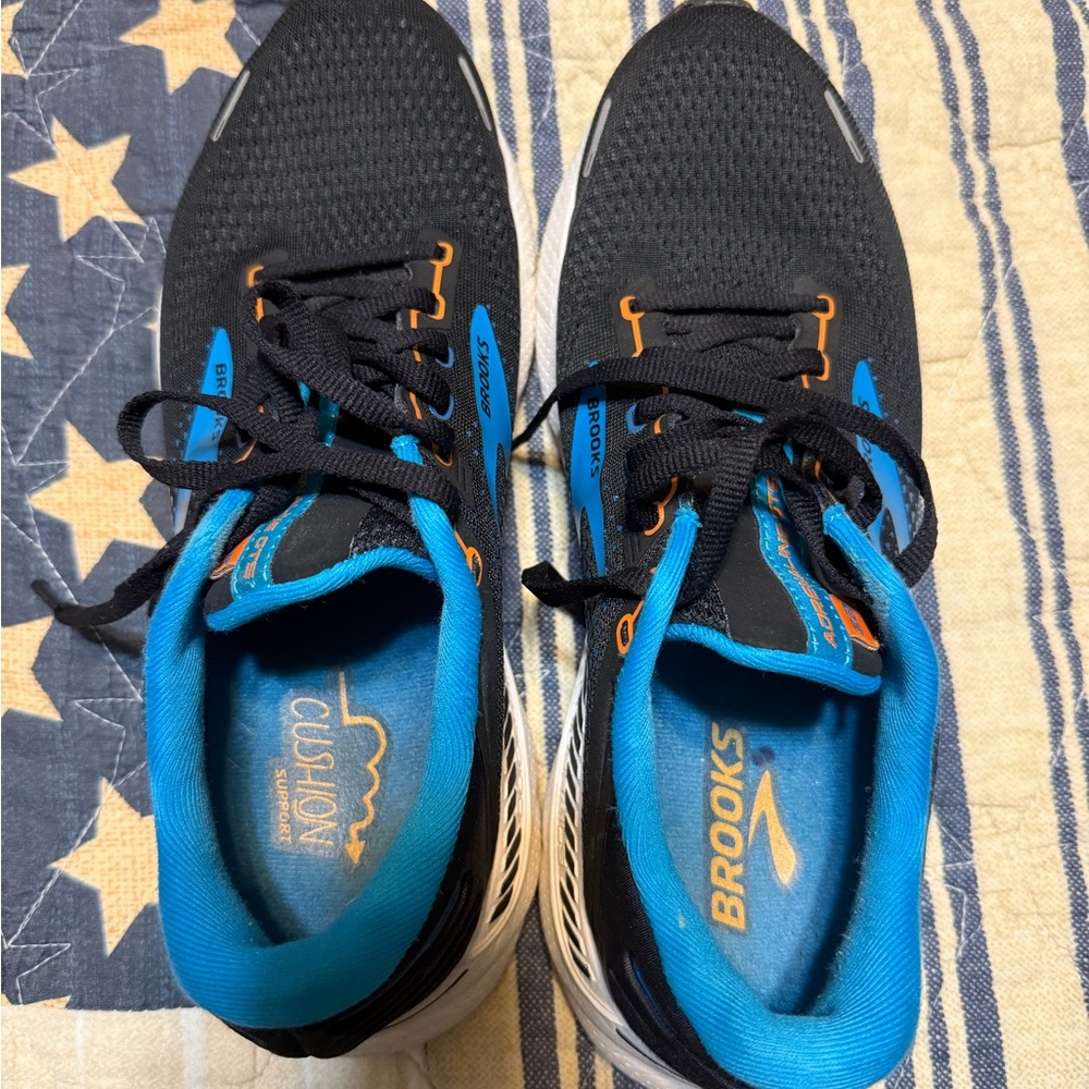 Brooks Black and Blue Athletic Sneakers